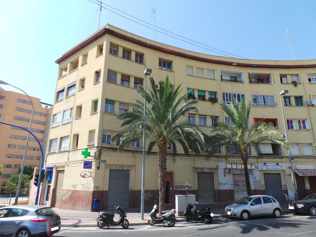 La Conselleria de Vivienda inicia las obras de regeneración urbana del grupo de vivienda pública Miguel Hernández de Alicante