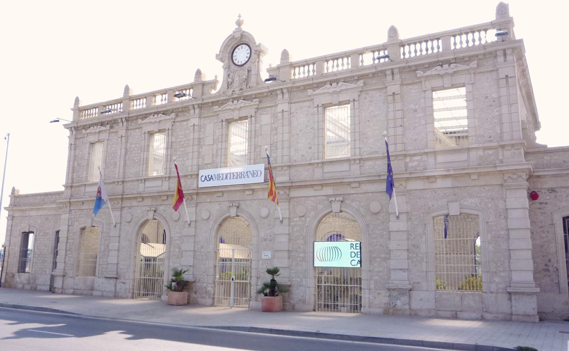Alicante cede a Adif una nave para acoger la subsede del Museo Nacional del Ferrocarril