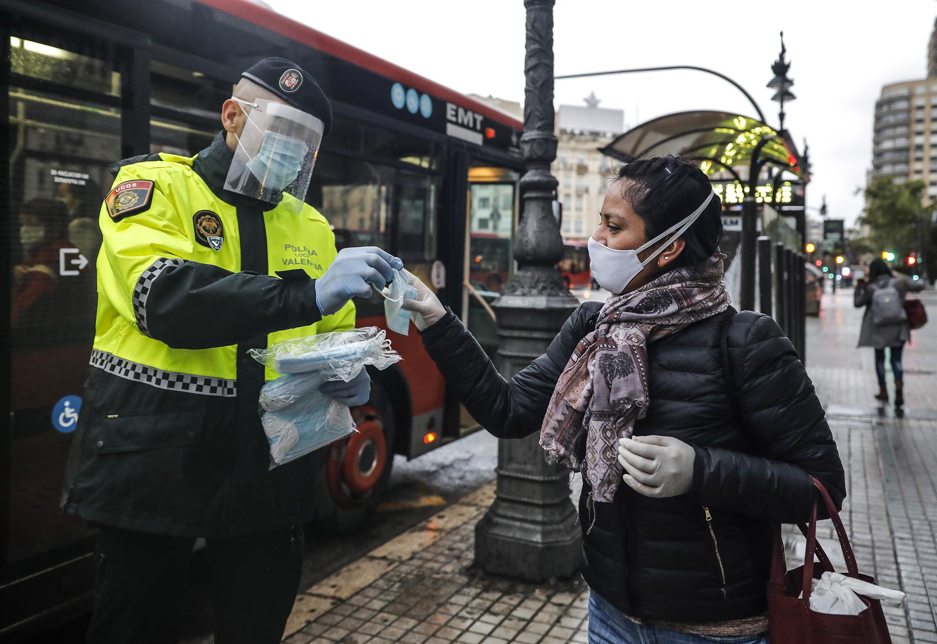 El PSPV pide campañas de concienciación para el uso de mascarillas en exteriores