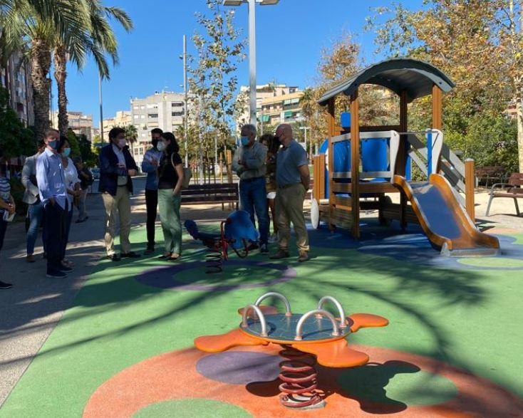 Alicante preadjudica el mantenimiento de los juegos infantiles