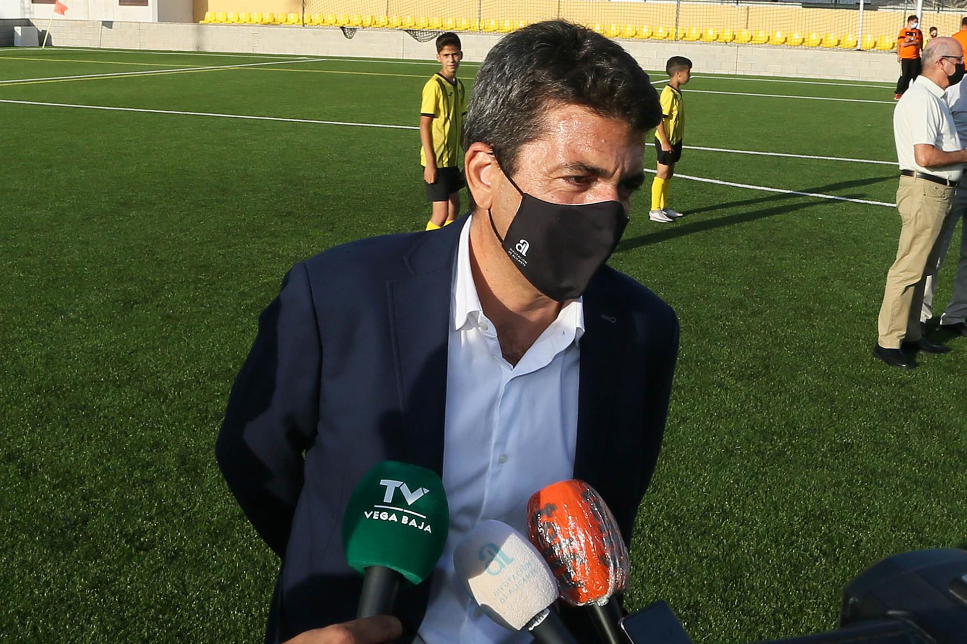 La Diputación invierte 5 millones de euros para la renovación de campos de fútbol de césped artificial
