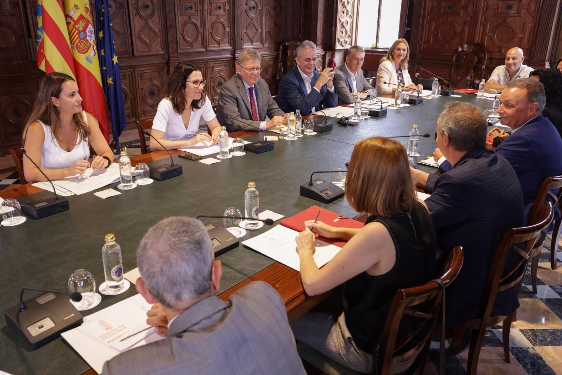 La Generalitat escuchará a los agentes sociales antes de aprobar la reforma fiscal