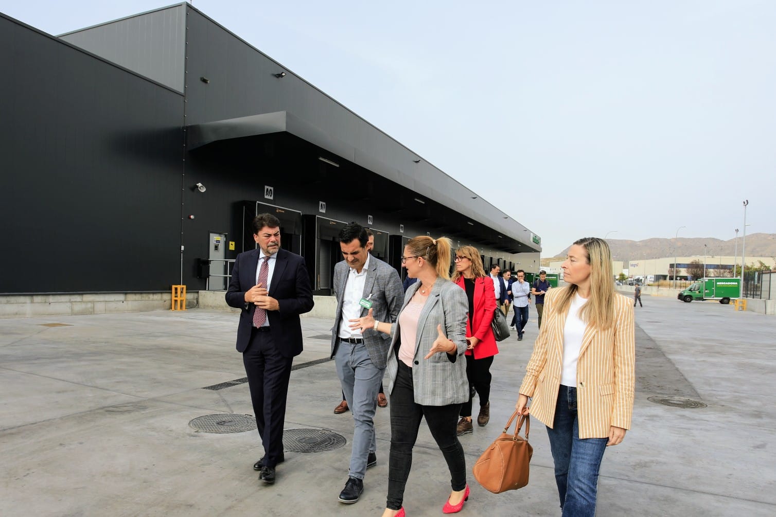 Barcala: “El Ayuntamiento se vuelca con apuestas clave para Alicante como las de Amazon y Mercadona”