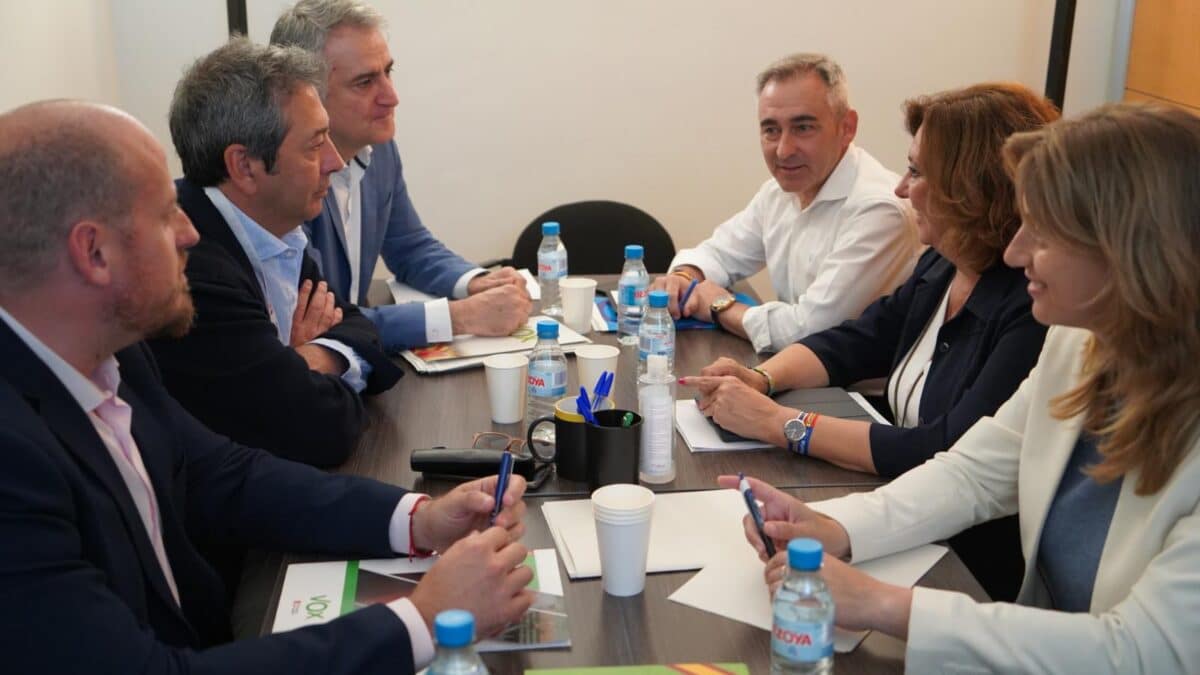 Primera reunión para avanzar en el acuerdo del Consell de la Generalitat