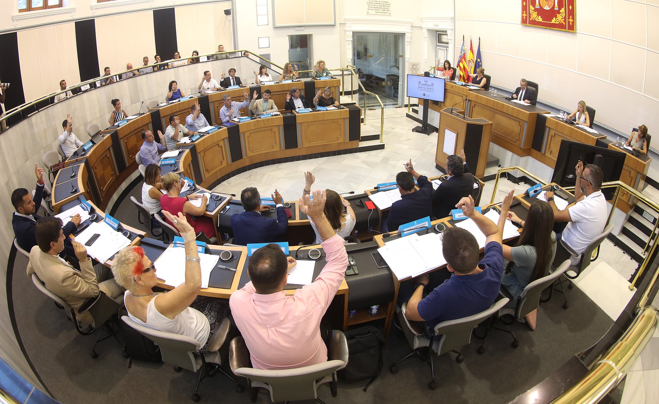<strong>El pleno de la Diputación aprueba la organización de la institución provincial para la nueva legislatura</strong>