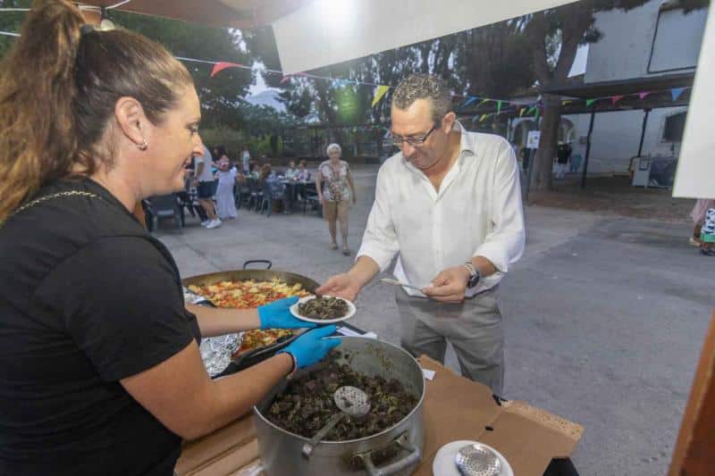 Benidorm disfruta de los ‘Sopars de la Terra’ en la Ermita de Sanz