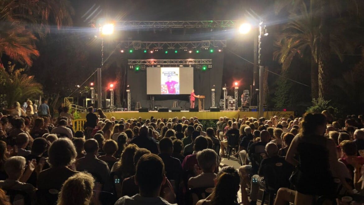 Más de 5.000 personas ya han disfrutado de los conciertos en el Hort de Baix de Elche durante las fiestas