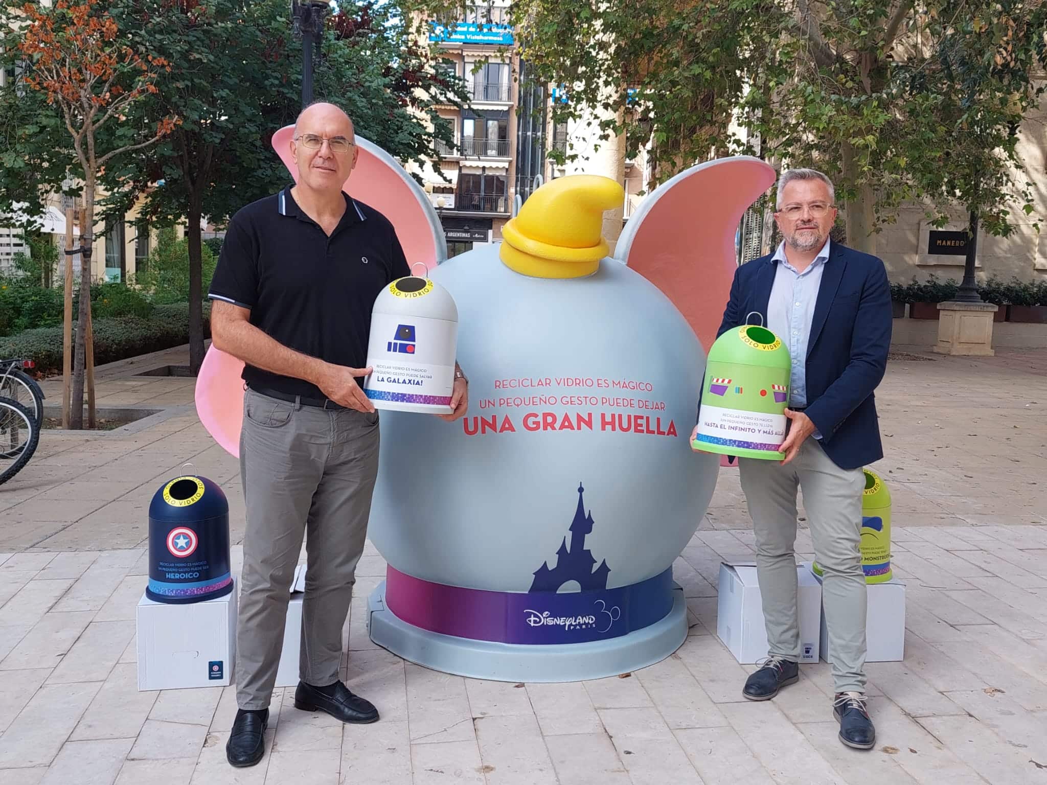 Ecovidrio y Ayuntamiento de Alicante lanzan una campaña de reciclaje con cuatro iglús tematizados con personajes Disney dirigida a familias con niños