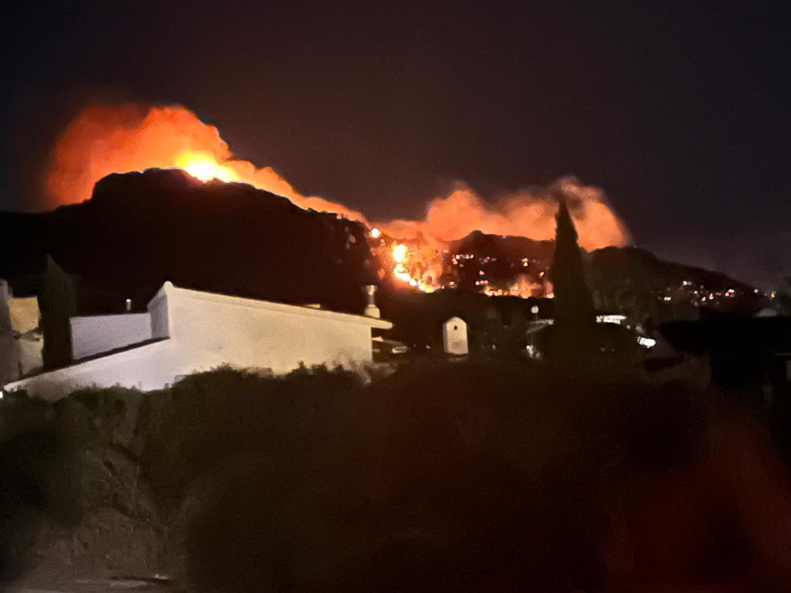 Incendio en la Serra Segària