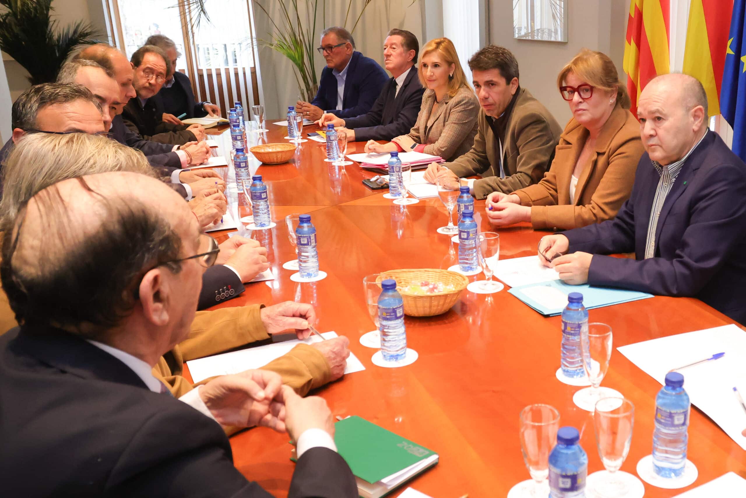 Carlos Mazón busca soluciones a la deuda hídrica de la Comunitat Valenciana en reunión con la Ministra de Transición Ecológica